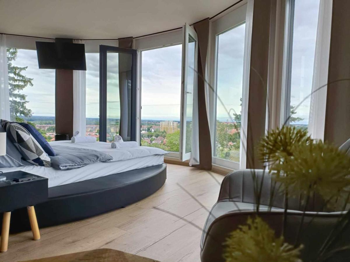West Panorama Penthouse - Apartment With A Fantastic View Of The City Szombathely Luaran gambar