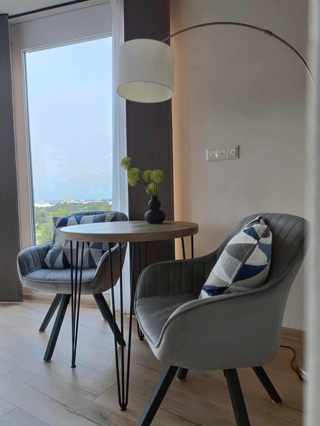 West Panorama Penthouse - Apartment With A Fantastic View Of The City Szombathely Luaran gambar