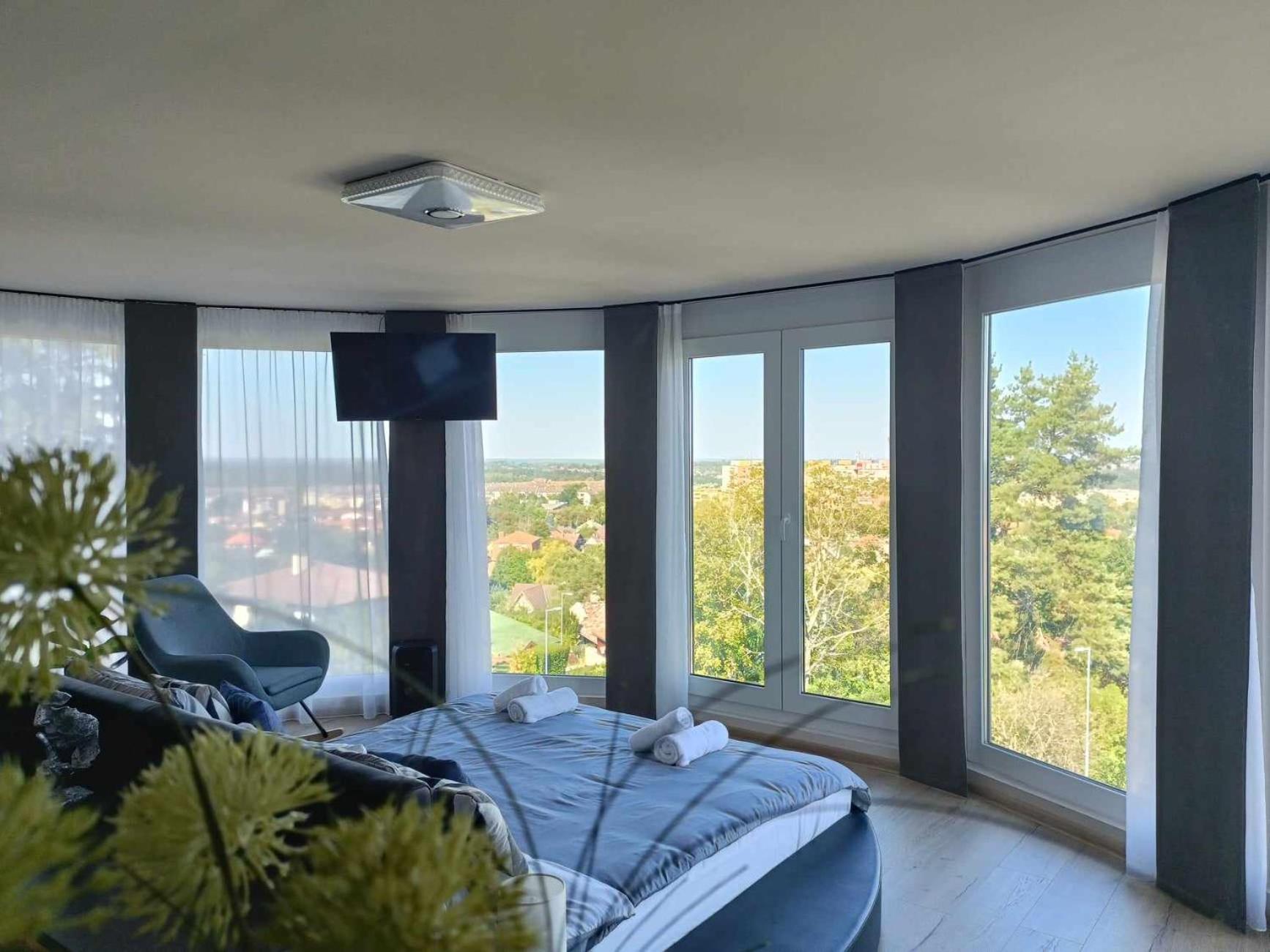 West Panorama Penthouse - Apartment With A Fantastic View Of The City Szombathely Luaran gambar